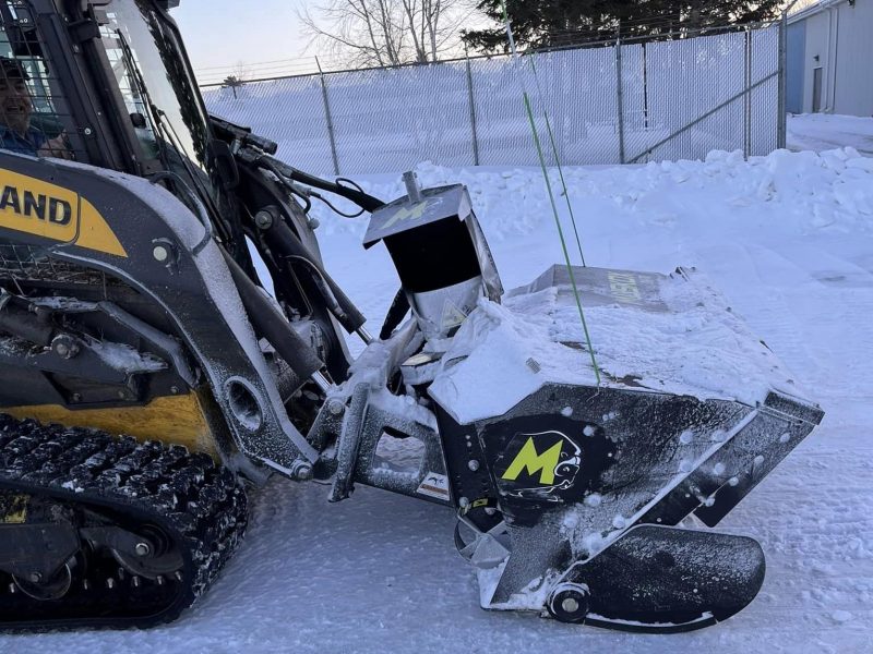 Muskox 24-78 Dually Snow Blower